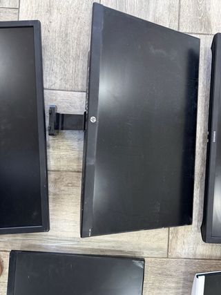 Pantallas con pantalla rota (negras y blancas)