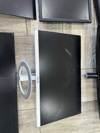 Pantallas con pantalla rota (negras y blancas)