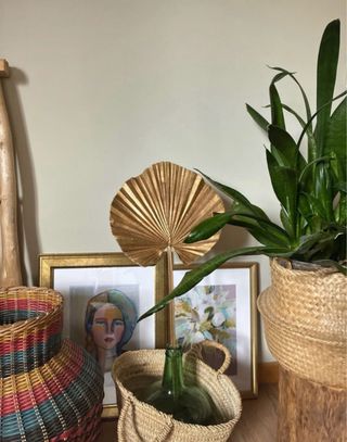 Palma decorativa dorada grande