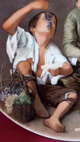 PLATO ANTIGUO LIMOGES PARED