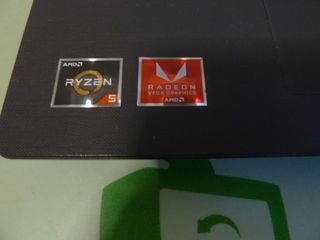 PORTATIL LENOVO AMD RYZEN 5 GRAFICA 2GB