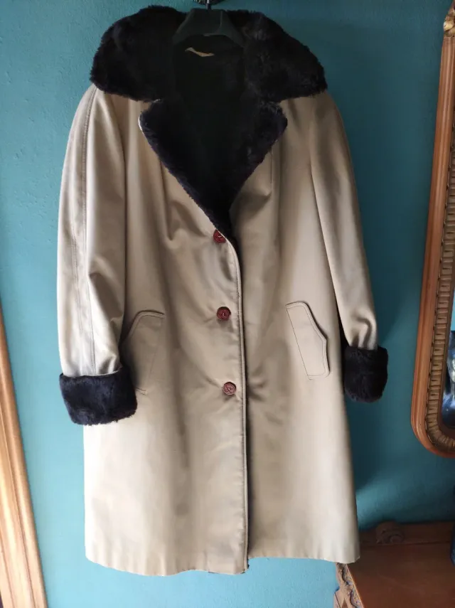 GABARDINA SENSACIONAL DE BORREGUITO ITALIANA