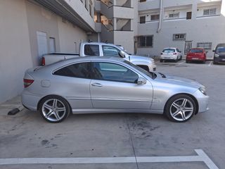Mercedes-Benz CLC 230 Gasolina V6. Impecable