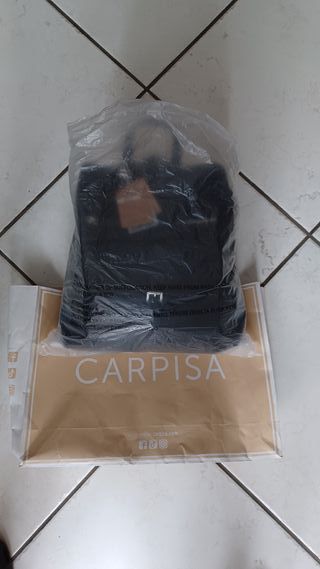 Zaino Carpisa nero nuovo con cartellino
