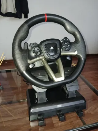 PS4 Slim + Volante Horiracing Apex + Juegos