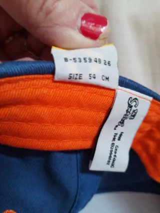 Mochila pequeña Stitch tie-dye i 2 gorras bonitas