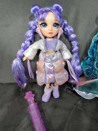 Lotto bambole Rainbow High Winter sirena