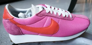 Nike Rosas Talla 42.5