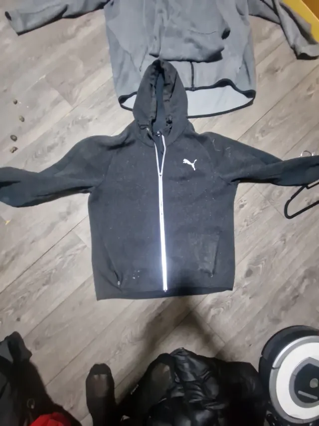 Chaqueta Puma Negra y Gris con Cremallera