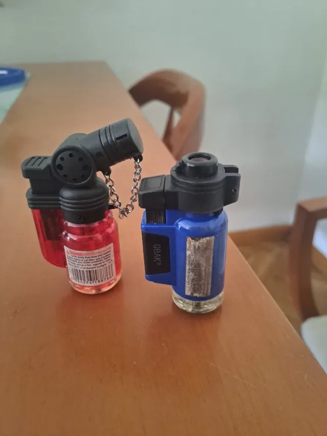 Mechero Lucky Strike