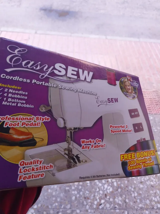Máquina de coser EasySEW a pilas