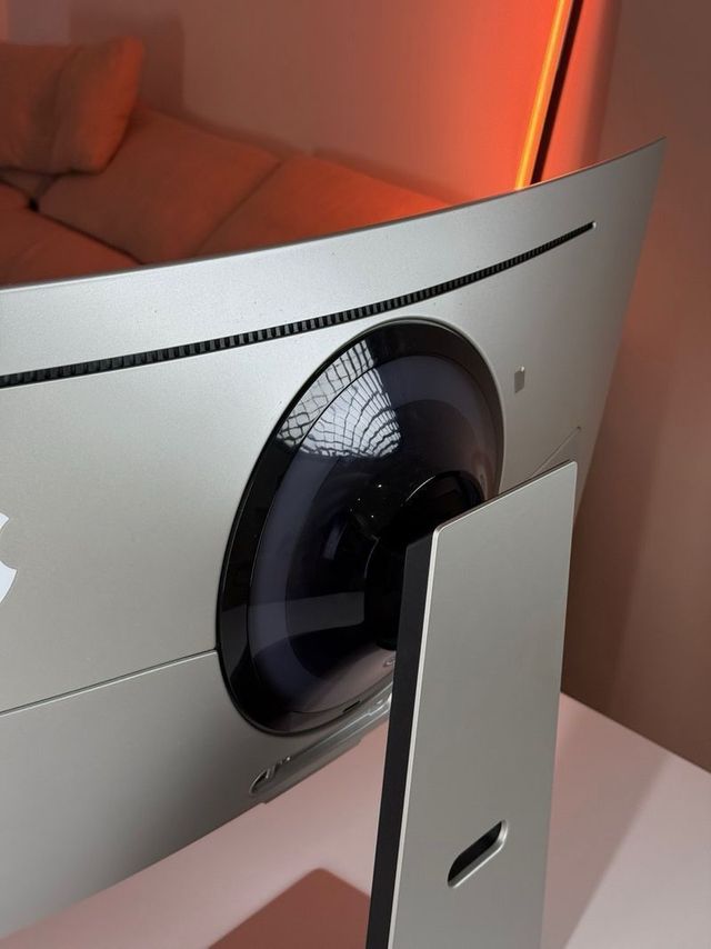 Samsung Odyssey G8 OLED