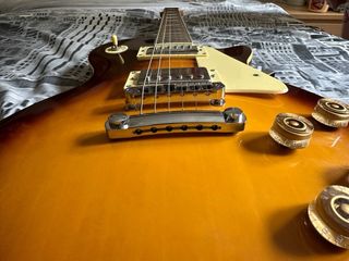 Guitarra Eléctrica Academy Les Paul Sunburst