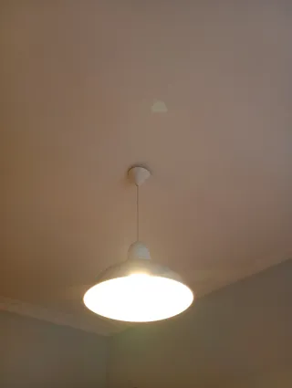 Lámpara de techo blanca