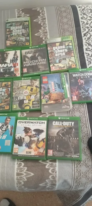 Xbox One Blanca + Mando + 3 Juegos