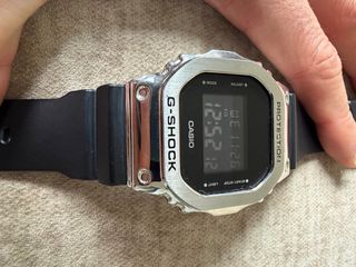 Casio G-Shock GM-5600 Plata y Negro