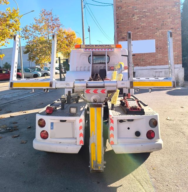 NISSAN CABSTAR 3.0 2008