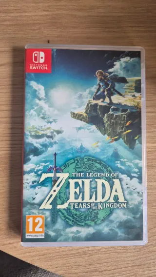 Nintendo Switch V2 + 2 mandos + funda + Zelda totk