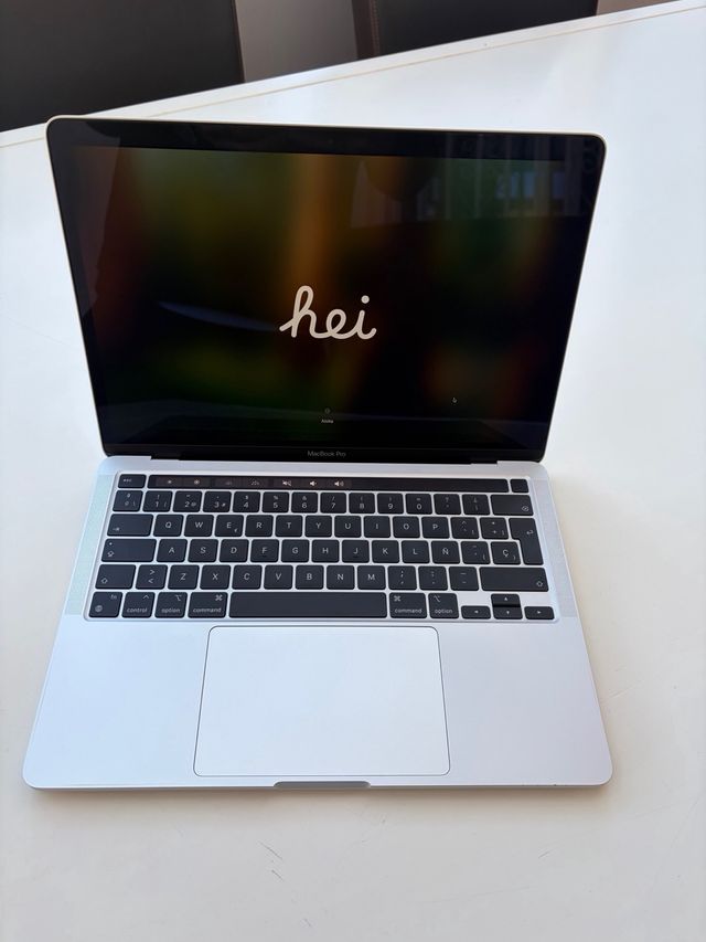 MacBook Pro Apple Plata