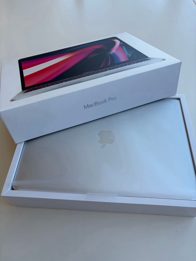 MacBook Pro Apple Plata