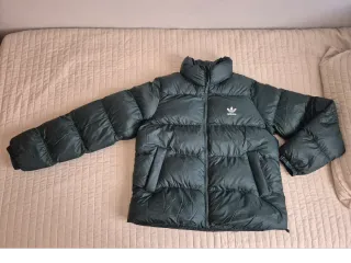 Chaqueta plumífero Adidas verde para mujer