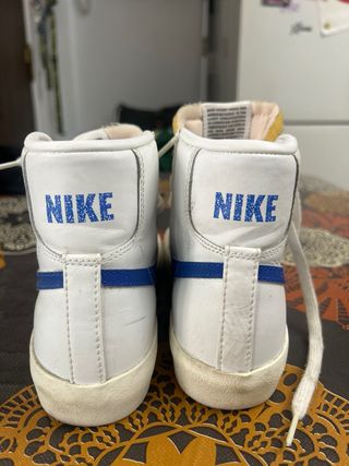 Nike Blazer Mid 77 Azul Blanco