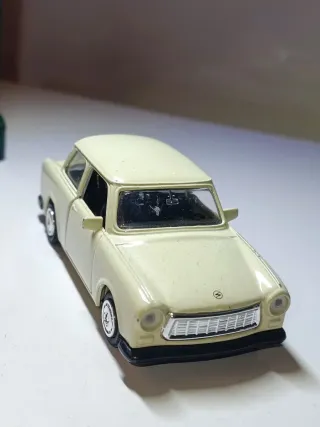 TRABANT 601-S 1/43 WELLY