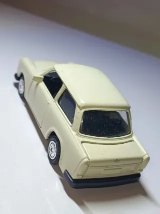 TRABANT 601-S 1/43 WELLY