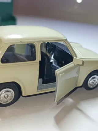 TRABANT 601-S 1/43 WELLY