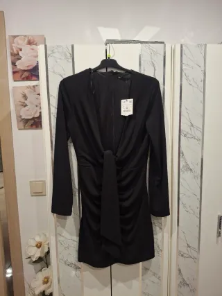 Vestido mini fiesta escote elástico Zara