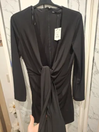 Vestido mini fiesta escote elástico Zara