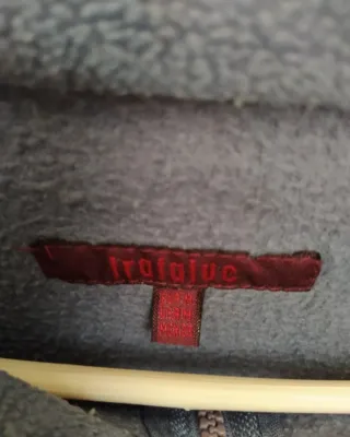 Sudadera polar azul con cremallera