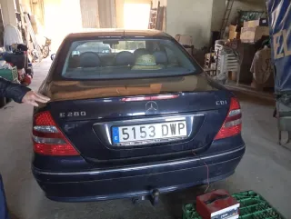 Mercedes-Benz Clase E 2005, único dueño