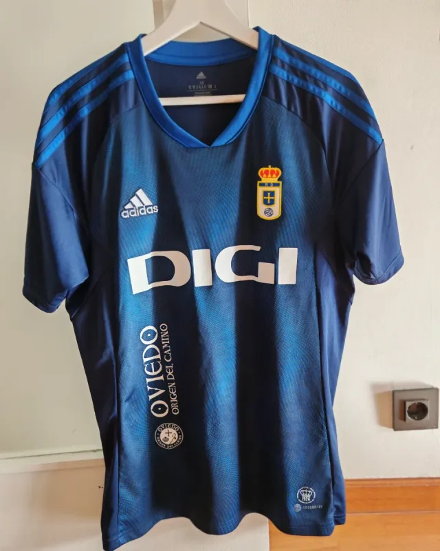 Camiseta Real Oviedo Adidas Talla M. Original.