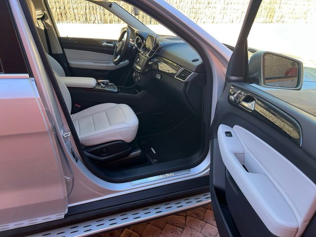 Mercedes-Benz GLE 500e Híbrido – Full Extras