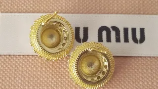 Pendientes  Miu con inicial M.