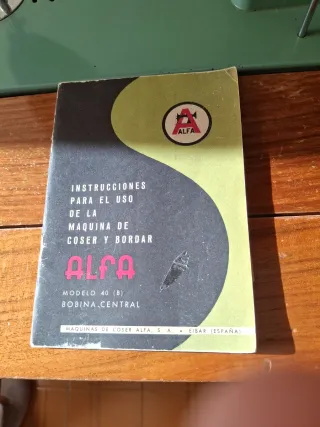 Máquina coser y bordar ALFA 40(B)