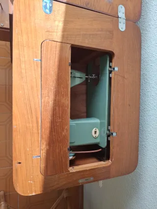 Máquina coser y bordar ALFA 40(B)