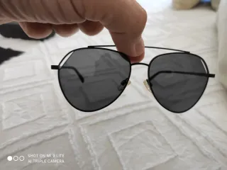 Gafas de sol Hawkers negras y grises