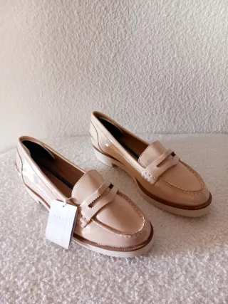 Mocasines Zara mujer charol beige T.38