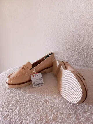 Mocasines Zara mujer charol beige T.38