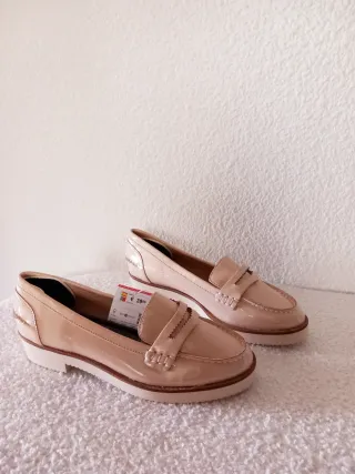 Mocasines Zara mujer charol beige T.38