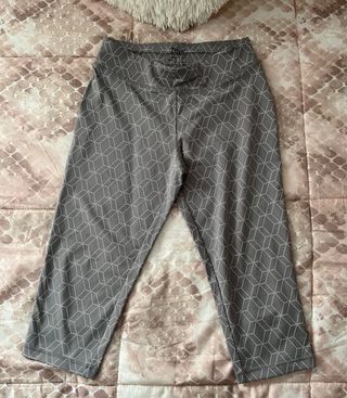 Leggings Crivit grises con estampado geométrico