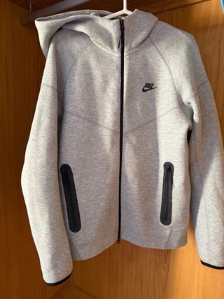 nike tech original