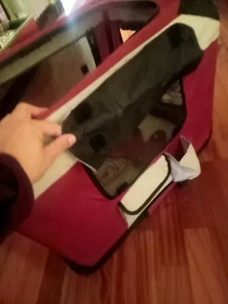 Transportín perro mediano Ferplast rojo plegable