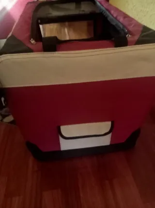 Transportín perro mediano Ferplast rojo plegable