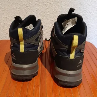 Botas de montaña Decathlon MH500 Talla 38