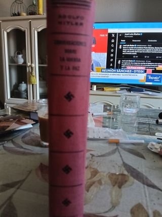 Querrá y paz de Adolf Hitler (1954)