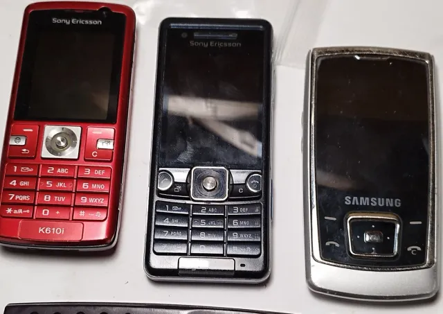 Lotto Sony Ericsson e Samsung per ricambi