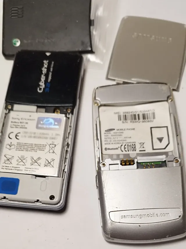 Lotto Sony Ericsson e Samsung per ricambi